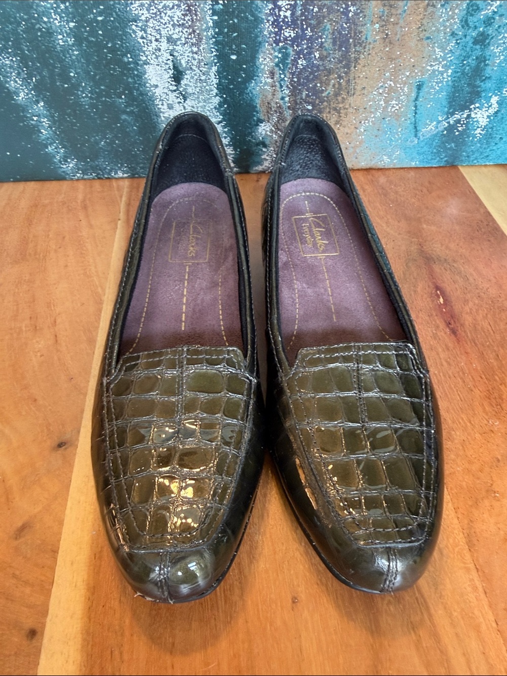 Clarks Old Money Late 2000’s Y2K Bottle Green Croc Leather Loafers 8N (VGUC) - Picture 3 of 13